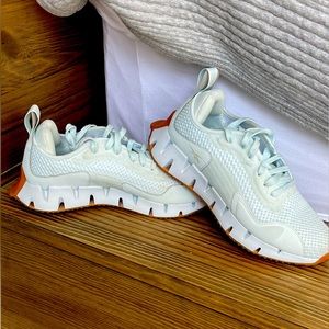 Reebok Zig Dynamica Women’s Sneaker - Light Blue